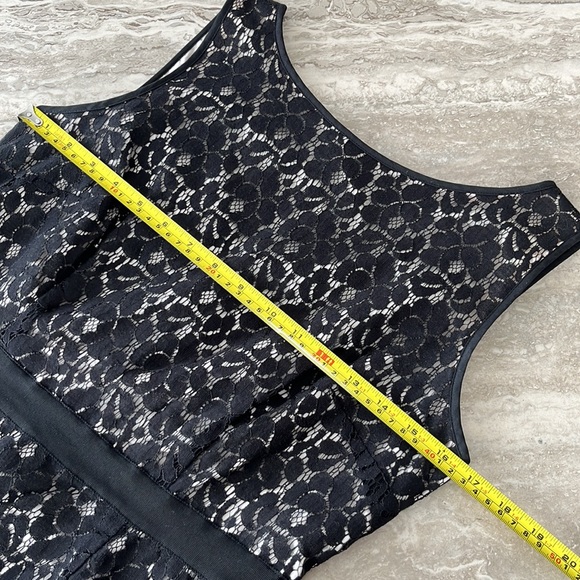 JACOB lace dress - Picture 11 of 13